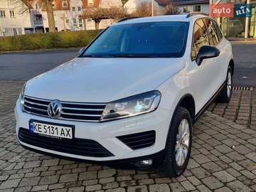 Авто Volkswagen Touareg 2016 № 8507869