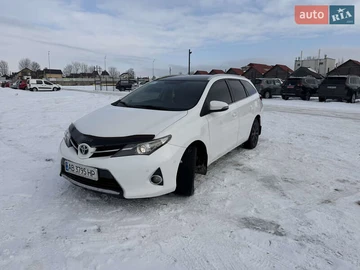 Авто Toyota Auris 2014 № 8508140