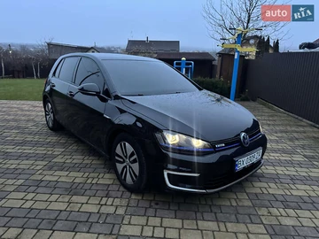 Авто Volkswagen E-Golf 2015 № 8508338