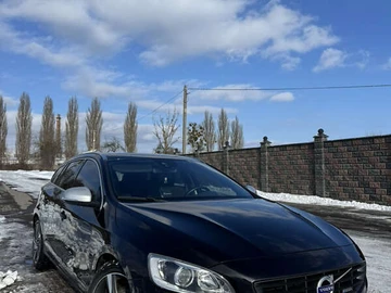 Авто Volvo V60 2013 № 8508745