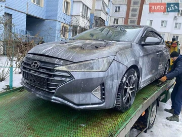 Авто Hyundai Elantra 2019 № 8508769