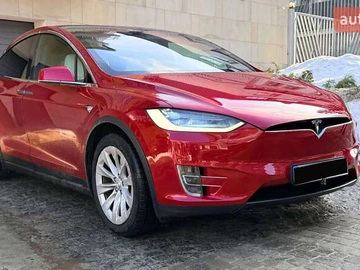 Авто Tesla Model X 2018 № 8508909
