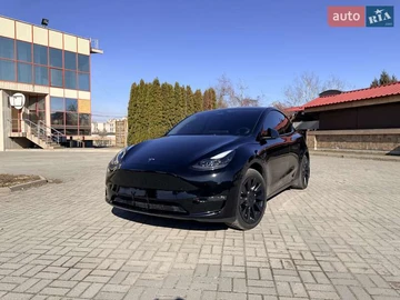 Авто Tesla Model Y 2023 № 8508916