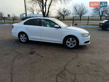 Авто Volkswagen Jetta 2013 № 8509275