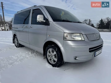 Авто Volkswagen Transporter 2008 № 8509408