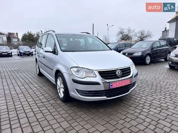Авто Volkswagen Touran 2008 № 8510109
