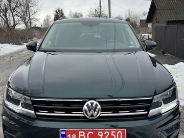 Авто Volkswagen Tiguan 2019 № 8510285