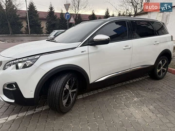 Авто Peugeot 5008 2019 № 8510356