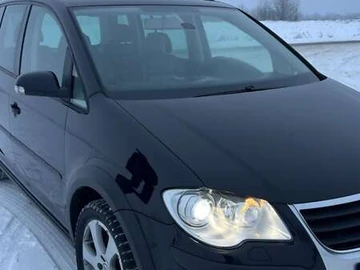 Авто Volkswagen Touran 2007 № 8510678