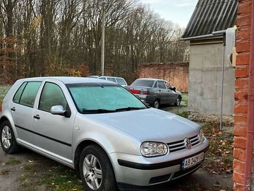 Авто Volkswagen Golf 2000 № 8510974