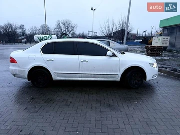 Авто Skoda Superb 2012 № 8511125
