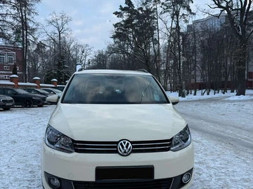 Авто Volkswagen Touran 2014 № 8511140