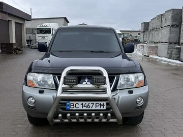 Авто Mitsubishi Pajero 2002 № 8511296