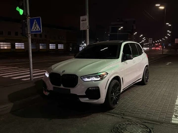 Авто BMW X5 2020 № 8511517