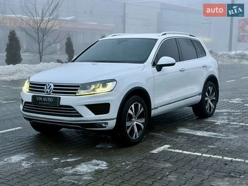 Авто Volkswagen Touareg 2016 № 8512032