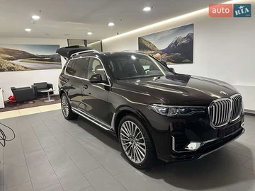 Авто BMW X7 2022 № 8512045