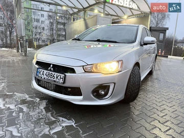 Авто Mitsubishi Lancer 2015 № 8512235