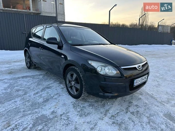 Авто Hyundai I30 2010 № 8513070