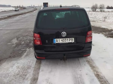 Авто Volkswagen Touran 2006 № 8513113