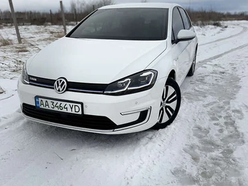 Авто Volkswagen E-Golf 2018 № 8513145
