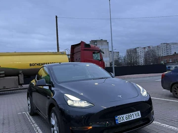Авто Tesla Model Y 2024 № 8513358