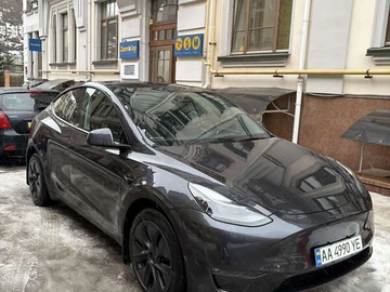 Авто Tesla Model Y 2024 № 8513365