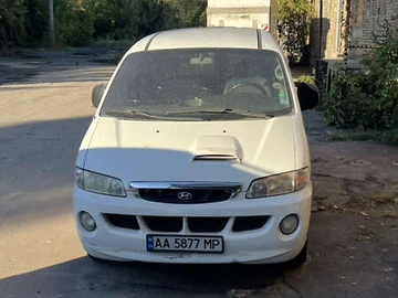 Авто Hyundai H-1 2005 № 8514221