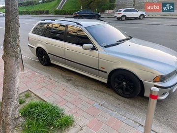 Авто BMW 5 Series 2001 № 8514512