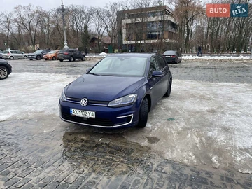 Авто Volkswagen E-Golf 2017 № 8514681