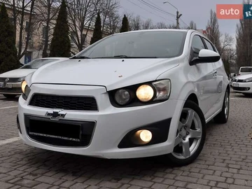 Авто Chevrolet Sonic 2015 № 8515014