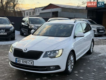 Авто Skoda Superb 2013 № 8515037