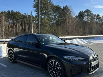 Авто BMW I4 2023 № 8515707