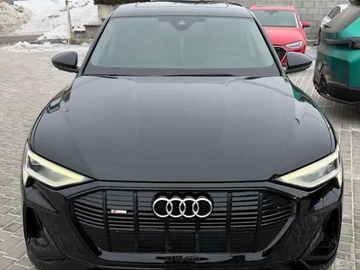 Авто Audi E-Tron 2022 № 8515709