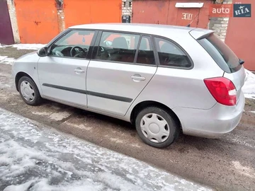 Авто Skoda Fabia 2009 № 8515763