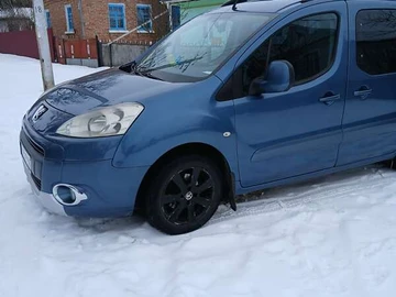 Авто Peugeot Partner 2010 № 8515788