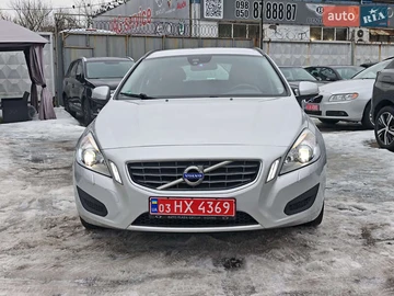 Авто Volvo V60 2012 № 8515933