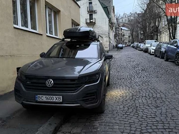Авто Volkswagen Touareg 2019 № 8516101