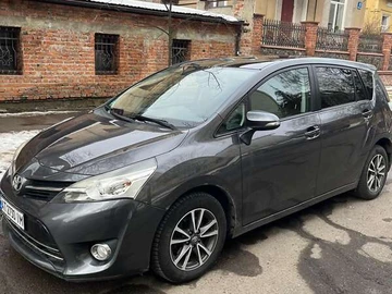 Авто Toyota Verso 2015 № 8516703