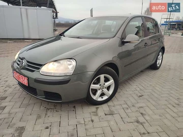 Авто Volkswagen Golf 2004 № 8516776