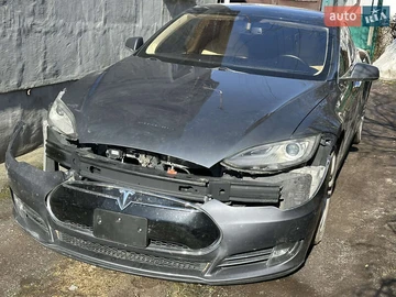 Авто Tesla Model S 2013 № 8517106