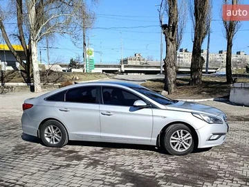Авто Hyundai Sonata 2015 № 8517520