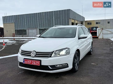 Авто Volkswagen Passat 2011 № 8517545