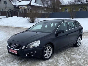 Авто Volvo V60 2012 № 8517557
