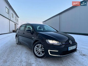Авто Volkswagen E-Golf 2016 № 8518170