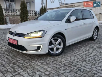 Авто Volkswagen E-Golf 2015 № 8518916