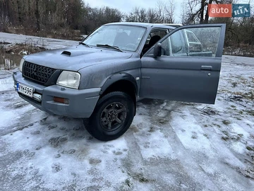 Авто Mitsubishi L 200 2002 № 8518936