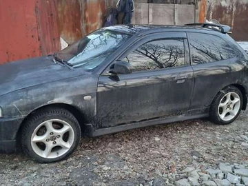 Авто Mitsubishi Colt 2003 № 8519193