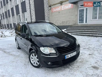 Авто Volkswagen Touran 2008 № 8519205