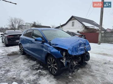 Авто Hyundai Elantra Gt 2018 № 8519400
