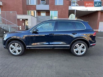Авто Volkswagen Touareg 2017 № 8519586